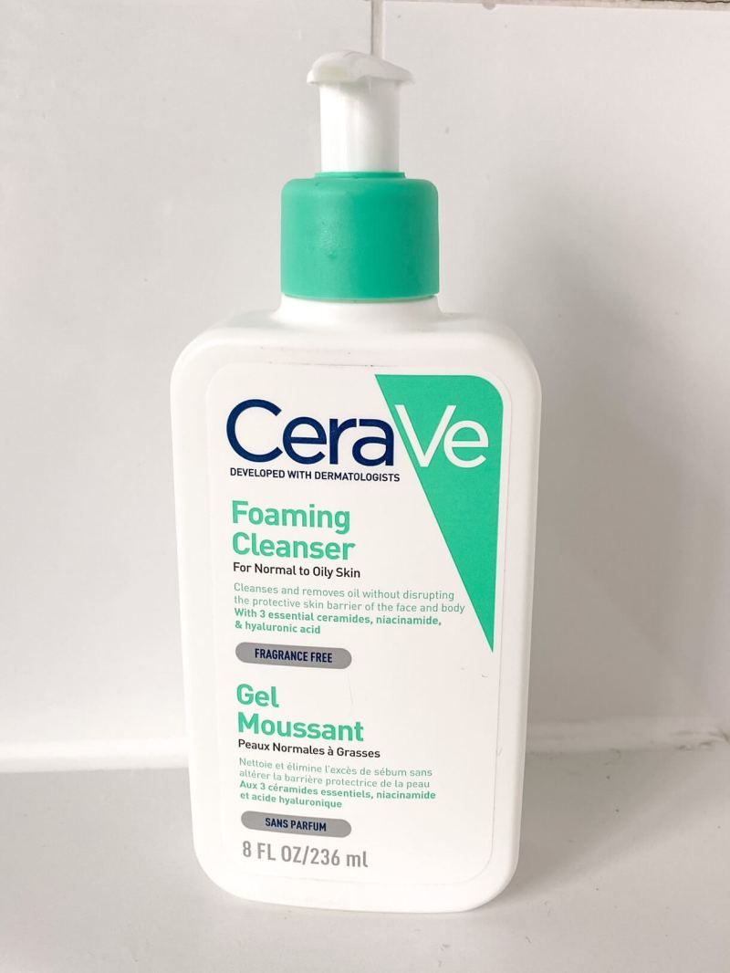 Cerave Foaming Facial Cleanser – 236ml Bottle for Deep Cleansing