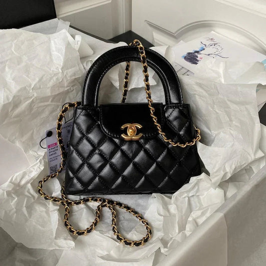 Timeless Luxury: The Ultimate Ladies Handbag from Chanel Elegance