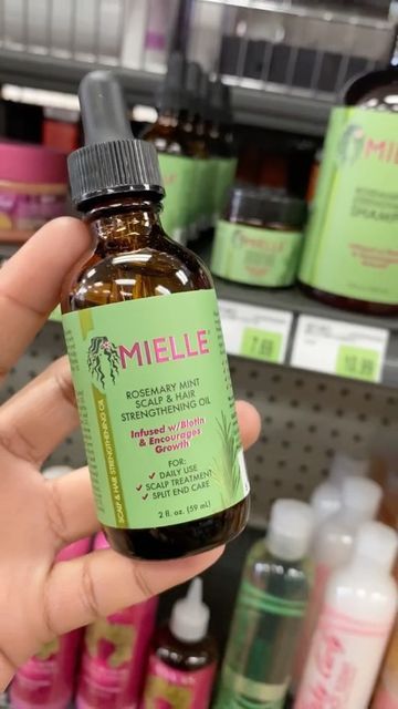 Mielle Organics Rosemary Mint Scalp & Hair Strengthening Oil